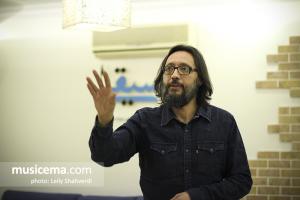 گفت و گو با «امیر توسلی» در دفتر سایت «موسیقی ما»