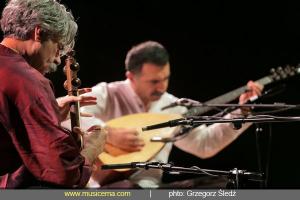 کنسرت کیهان کلهر و اردال ارزنجان در وروسلاو (لهستان، اردیبهشت 1393) کنسرت کیهان کلهر و اردال ارزنجان در وروسلاو (لهستان، اردیبهشت 1393)